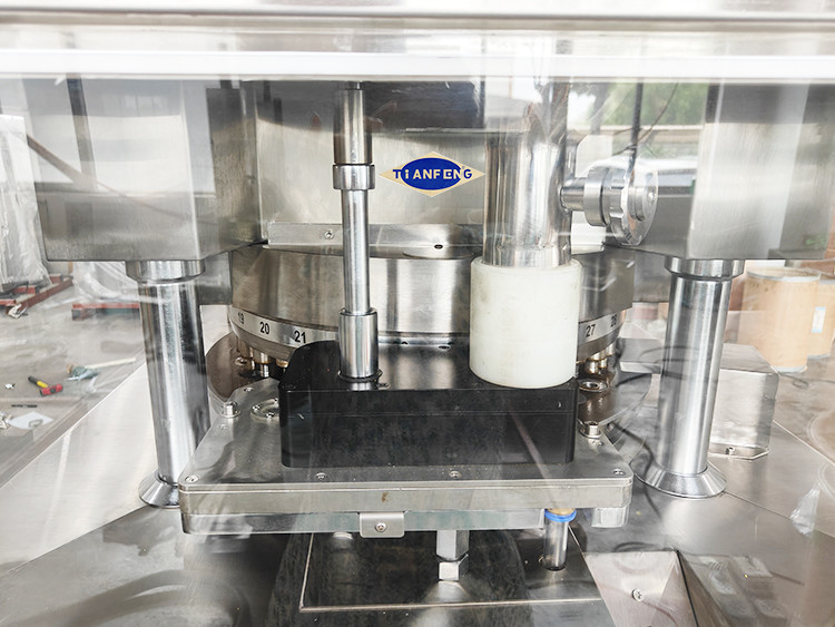 ZPW31 Double Layer Rotary Type Pill Tablet Press Machine 60000 Pieces/Hour With 2 Forced Feeders