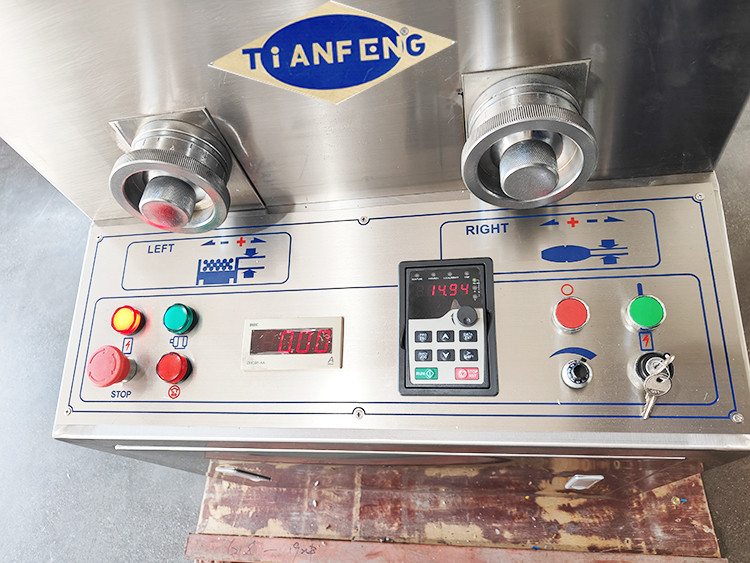 High Efficiency Automatic Rotary Tablet Press Machine Up To 25mm Diameter For Pills