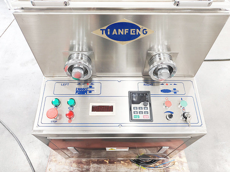 1230*1100*1750mm Rotary Tablet Press Machine Durable 304/316 Stainless Steel 3-6 Mm Tablet Thickness