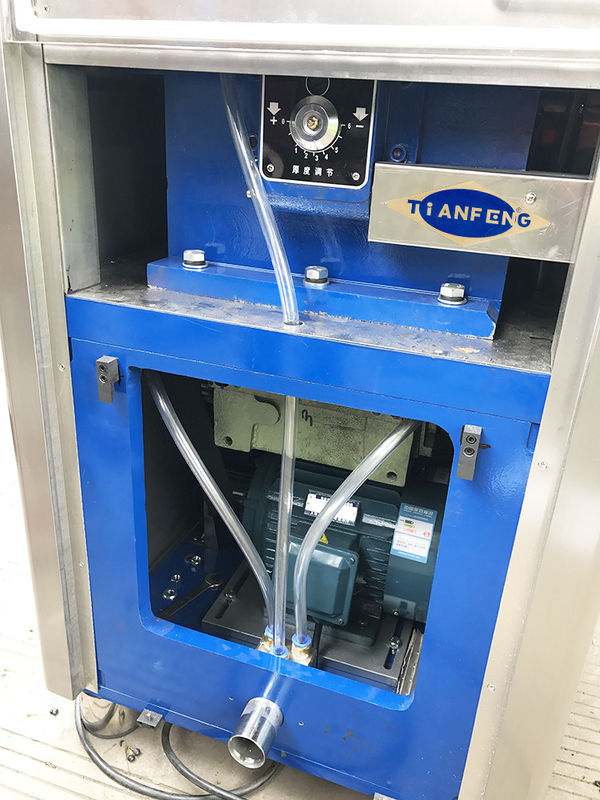 Zp17e Smallest 2 Layers Rotary Tablet Press Machine with 30600PC/H Capacity and 900*650*1800mm Dimensions