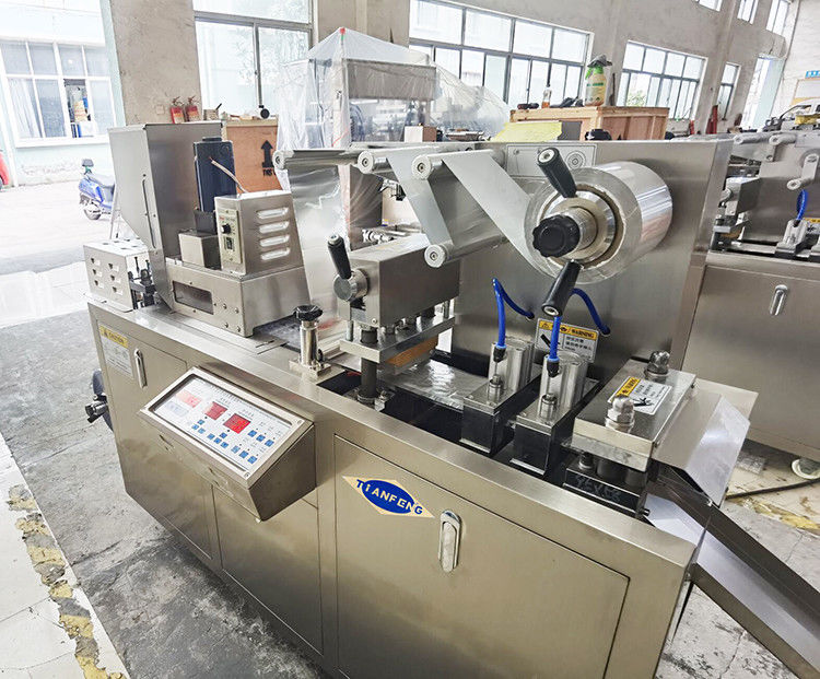 Flat 10 40 Plates Per Minute Automatic Blister Packaging Machine