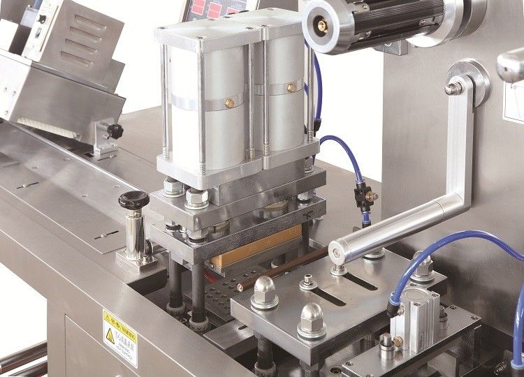 Flat Alu Alu Blister Alu Pvc Blister Packaging Machine Equipment